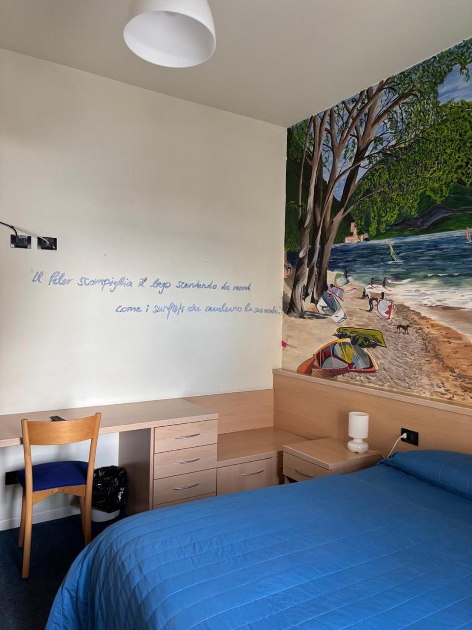 Hotel Aquavite Gardone Riviera Exterior photo